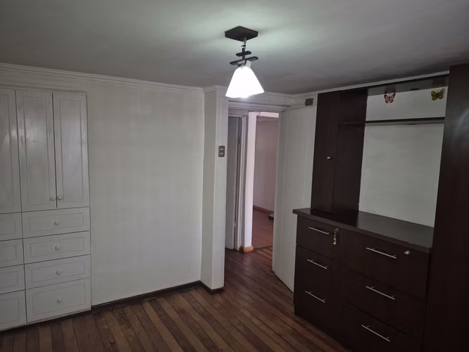 Arriendo casa en Psje. Presidente Arturo Alessandri N° 1148, comuna de Cerro Navia