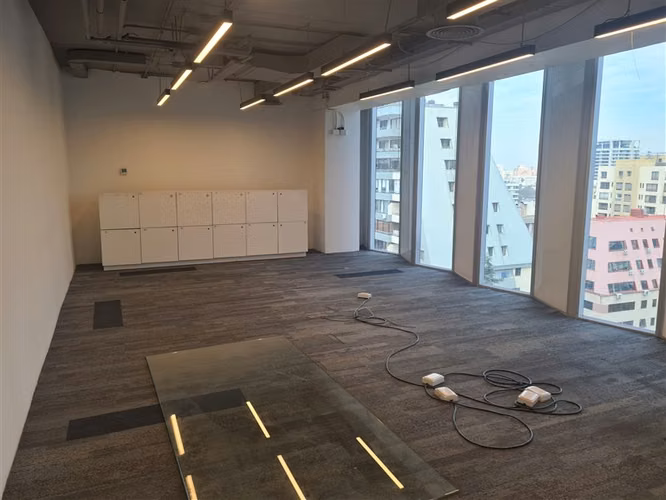 Oficina Arriendo Las Condes 140m2 PLibre Vista a Cordillera - Imagen 11