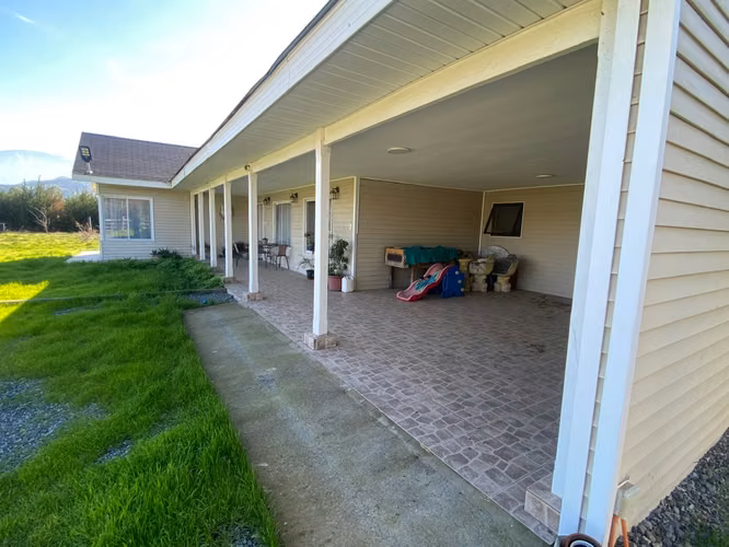 COMODA CASA COUNTRY ANGOSTURA 4 DORMITORIOS 2 SUITES - Imagen 8