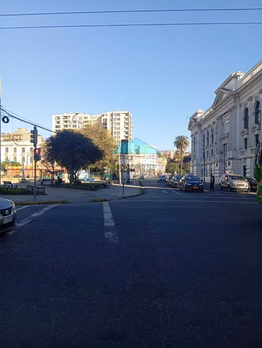 OFICINA EN ARRIENDO EN PLENO CENTRO DE VALPARAÍSO