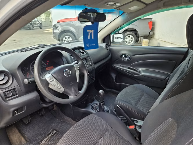 Nissan Versa 1.6 Sense  Mt 2015 - Imagen 10