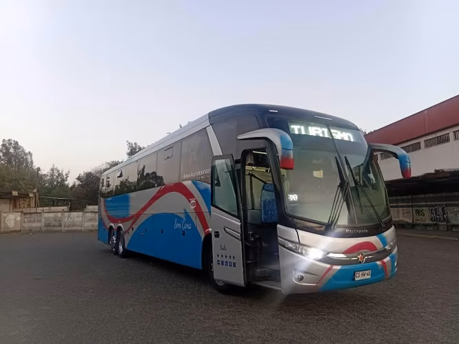 SE VENDE BUS SEMI CAMA
