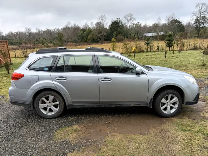2014 Subaru outback 3.6 awd r si-drive at 5p.