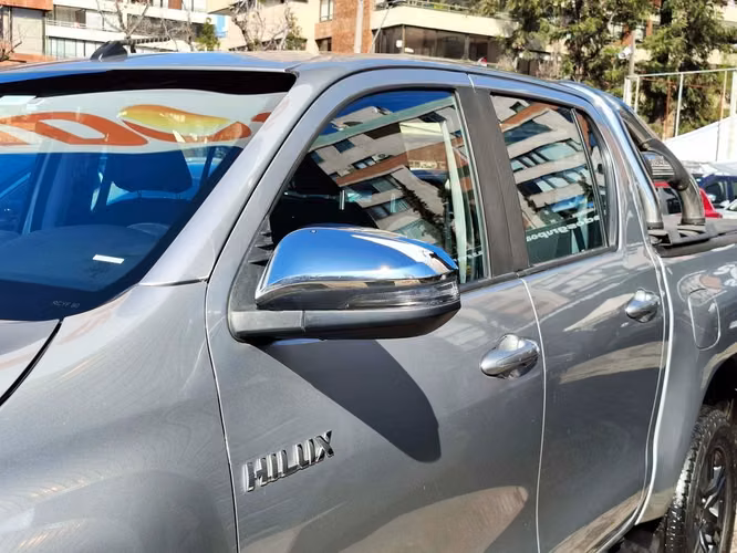 TOYOTA HILUX 2022 - Imagen 6