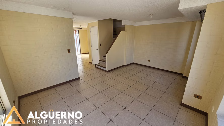 ARRIENDO CASA REMODELADA 3D3B2E MIRAFLORES 782 PEÑAFLOR