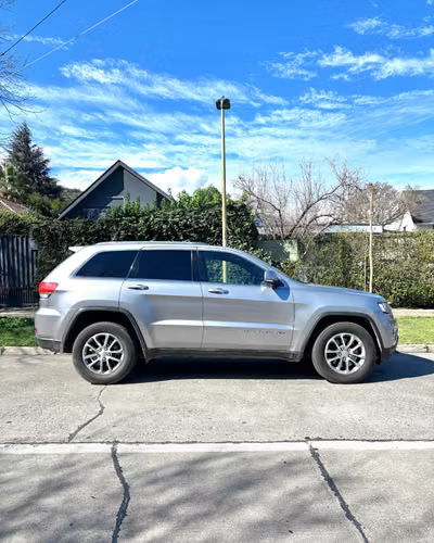 Jeep Grand Cherokee 3.6 V6 Laredo - Imagen 4