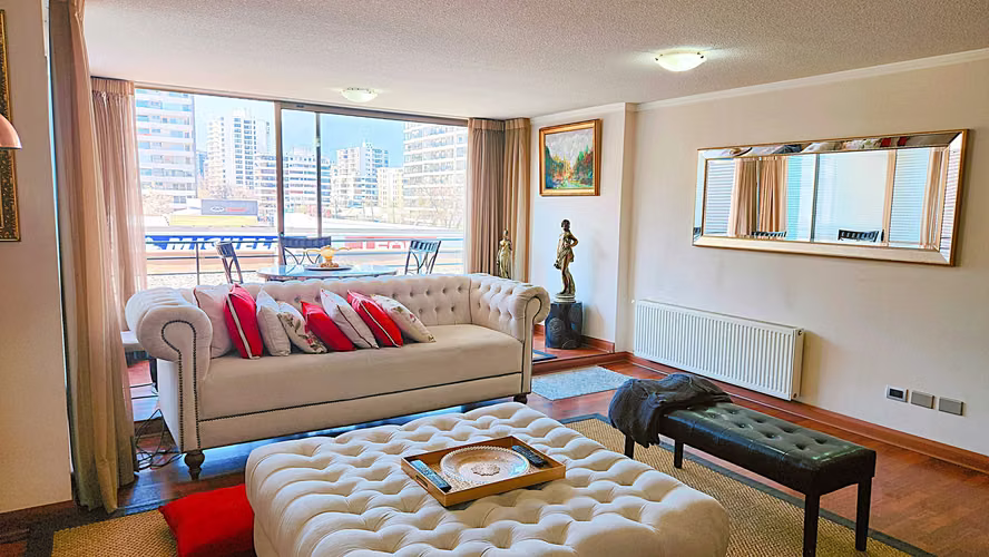 Arriendo Depto 4D/3B/2E/Cerca Metro/Las Condes  (182639)