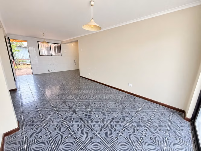 Casa 141/421m2 Metro P Egaña 3D 2B Estar 1 piso gran patio - Imagen 12