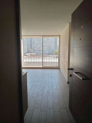 Hermoso depto en cond. en Vic Mackenna, Stgo (182640)