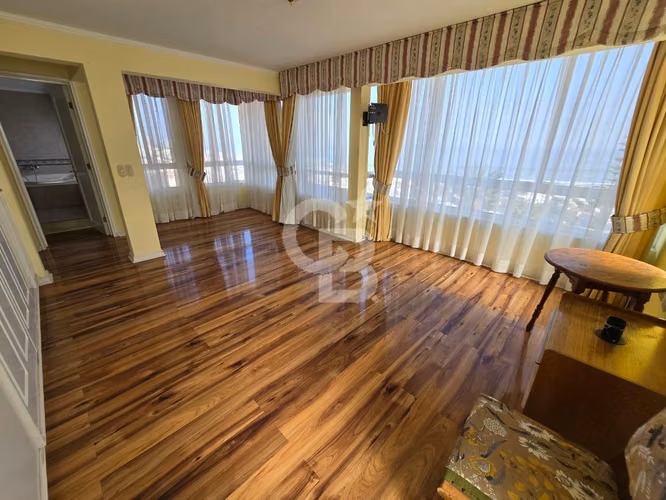 Exclusiva Casa Jardines de Sur con Vista al Mar