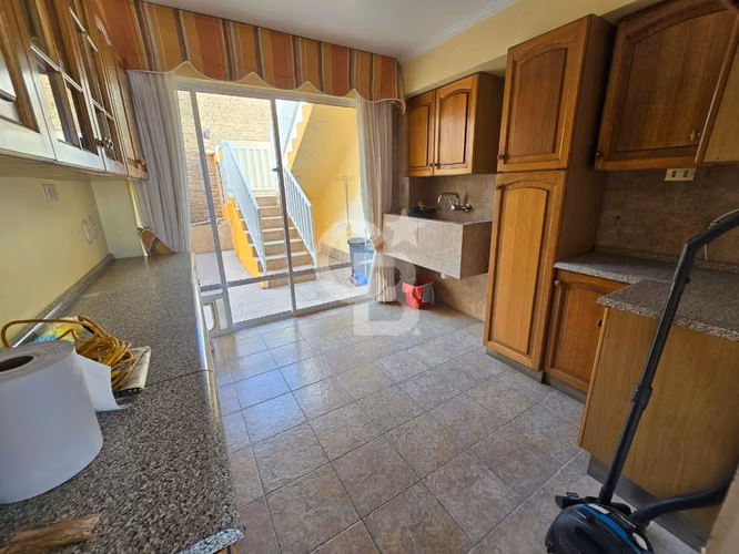 Exclusiva Casa Jardines de Sur con Vista al Mar