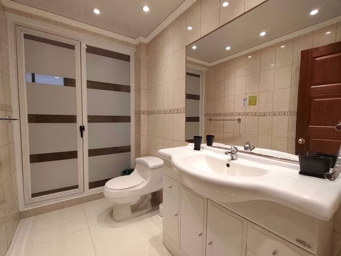 En Arriendo Casa con Oficina y 4 Dormitorios (182622) - Imagen 20