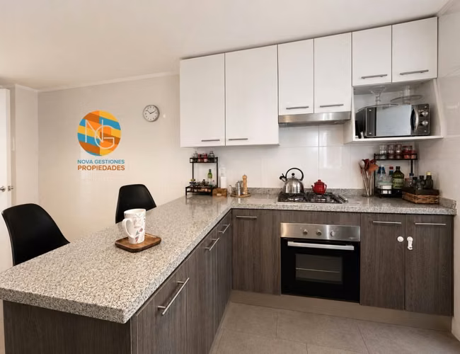 Casa en cdo. Alto Las Perdices,245 m² total,3D+3B. 6.300UF - Imagen 9