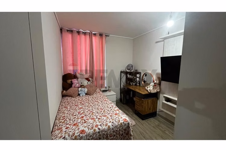 Moderno depto con patio primer piso 3d2b - Imagen 14