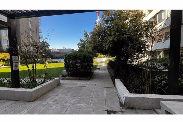 Moderno depto con patio primer piso 3d2b - Imagen 36