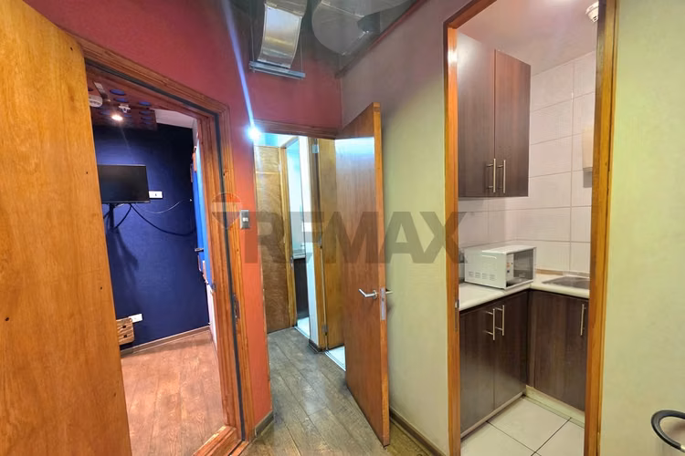 Exclusiva oficina con terraza - Imagen 19