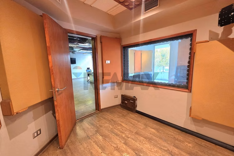 Estudio de grabación con terraza - Imagen 15