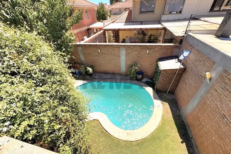 Casa 5d3b3e con piscina y jardín - Imagen 10