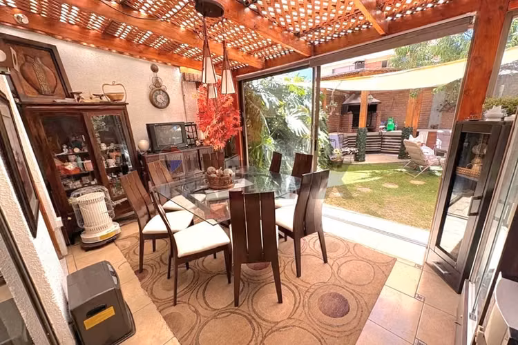 Casa 5d3b3e con piscina y jardín - Imagen 3