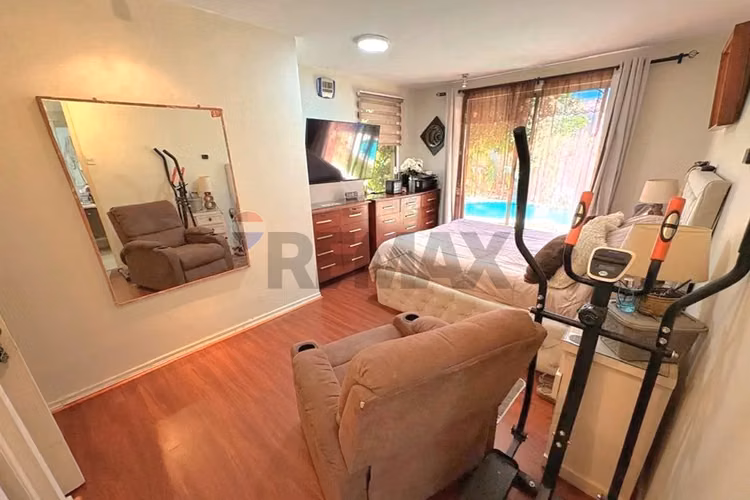 Casa 5d3b3e con piscina y jardín - Imagen 18
