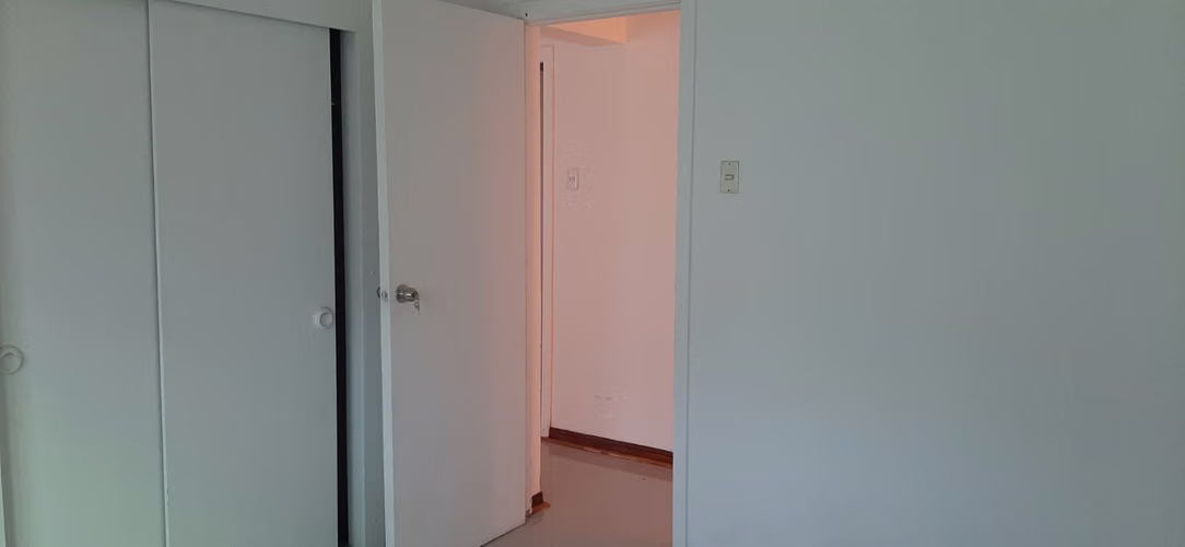 CASA 3 DORMITORIOS, 1 BAÑO, 3 ESTACIONAMIENTOS - Imagen 19