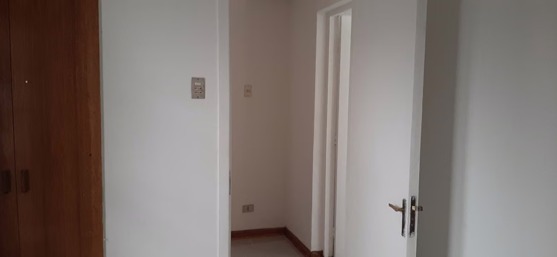CASA 3 DORMITORIOS, 1 BAÑO, 3 ESTACIONAMIENTOS - Imagen 6