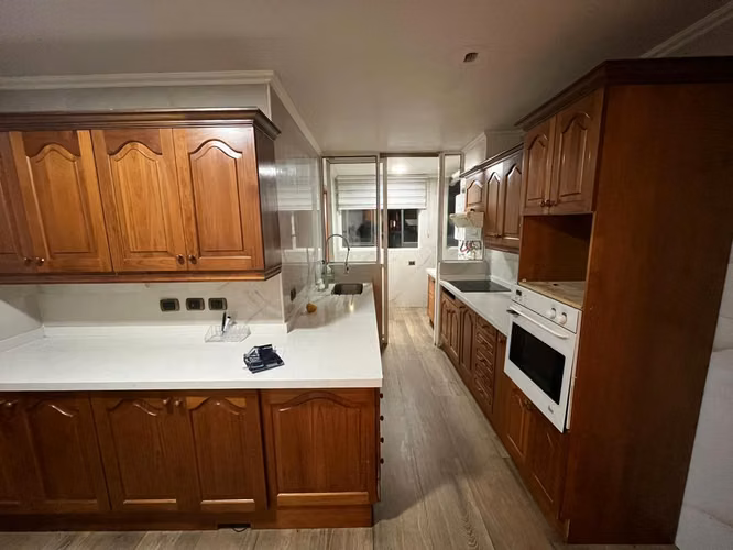 ARRIENDO DPTO DE 4 DORMITORIOS Y TRES BAÑOS EN BARRIO INGLES - Imagen 11