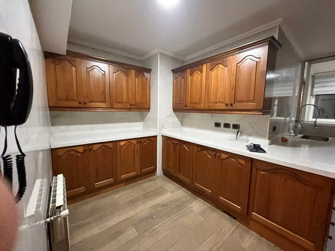 ARRIENDO DPTO DE 4 DORMITORIOS Y TRES BAÑOS EN BARRIO INGLES - Imagen 7
