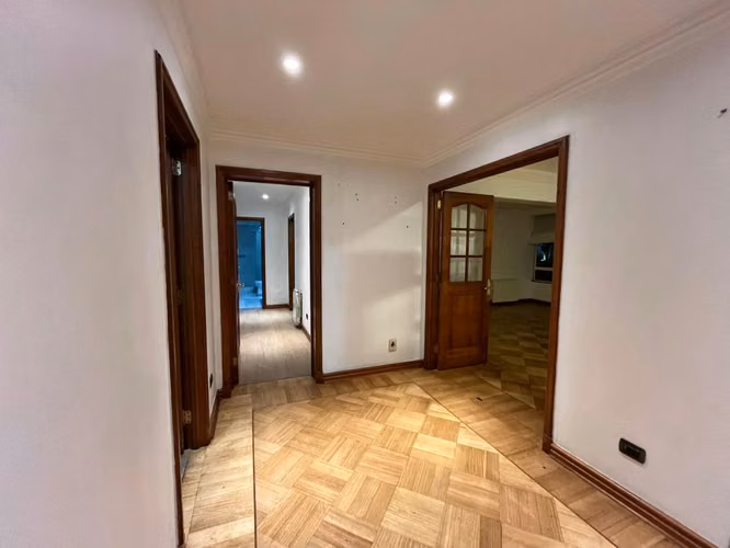 ARRIENDO DPTO DE 4 DORMITORIOS Y TRES BAÑOS EN BARRIO INGLES - Imagen 16