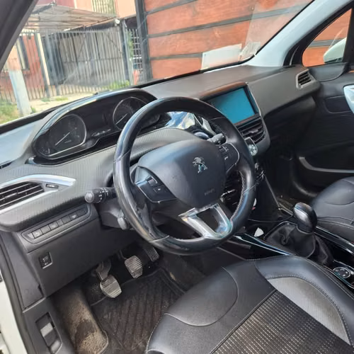 Peugeot 2008 1.5 Blue hdi 2020 - Imagen 4