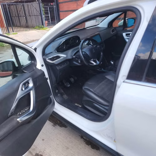 Peugeot 2008 1.5 Blue hdi 2020 - Imagen 3
