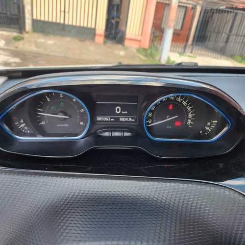 Peugeot 2008 1.5 Blue hdi 2020 - Imagen 5