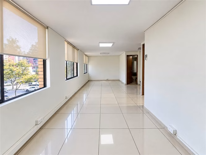 4 privados, 3 Baños/Sector el Golf. - Imagen 5