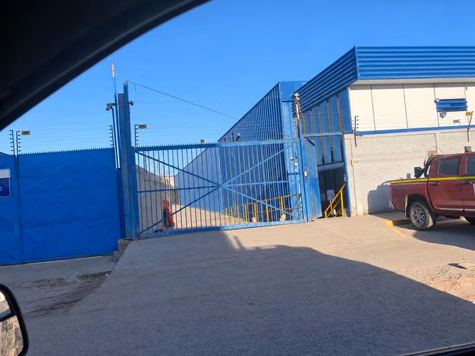 PB ARRIENDA GALPON C7 OFICINAS NIVELES  PLANTA LIBRE - Imagen 6