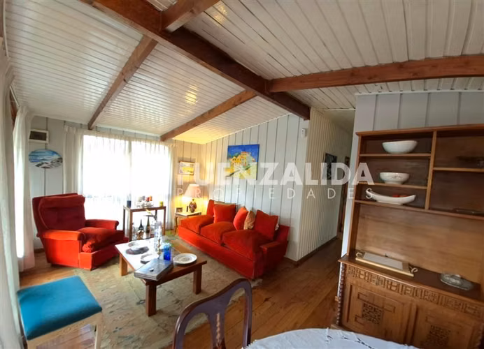 Casa en venta de 3 dorm. en La Reina