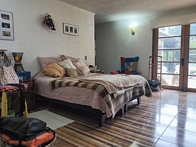 Bella Parcela con 2 Casas, Una Semi Amoblada!!. Piscina, Sauna, Quincho y Más!!