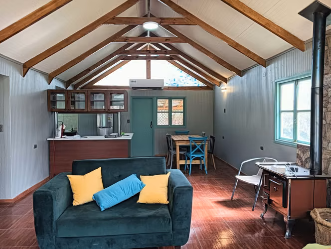 Bella Parcela con 2 Casas, Una Semi Amoblada!!. Piscina, Sauna, Quincho y Más!!