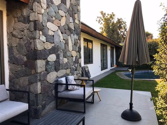 Casa en arriendo en Las Condes - Imagen 2