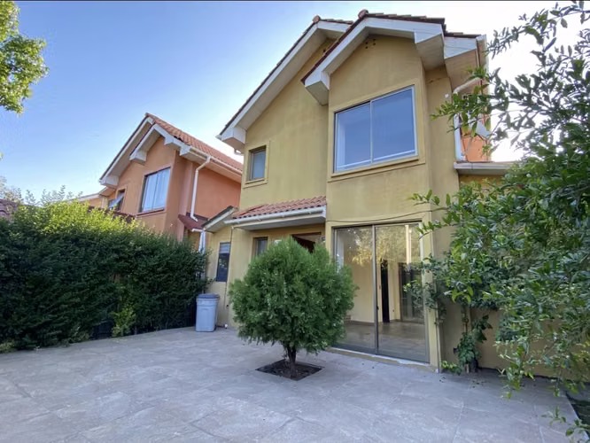 VENDE casa de 3D, en San Bernardo, región Metropol