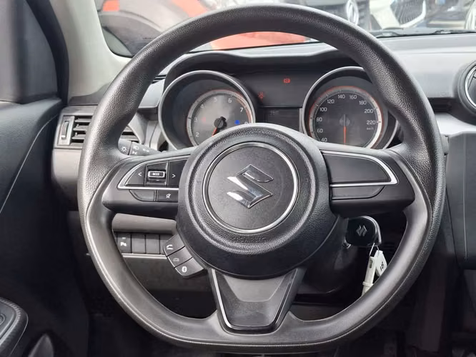 SUZUKI SWIFT 2024 - Imagen 9