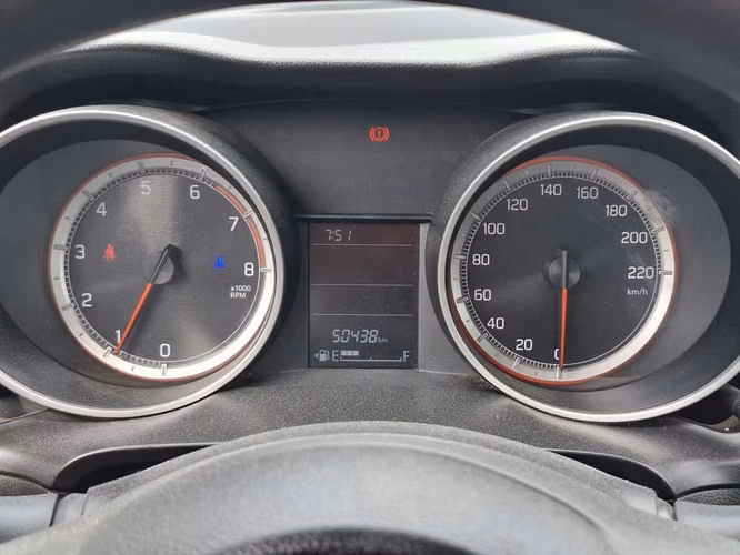 SUZUKI SWIFT 2024 - Imagen 10