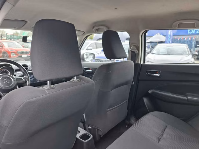 SUZUKI SWIFT 2024 - Imagen 14