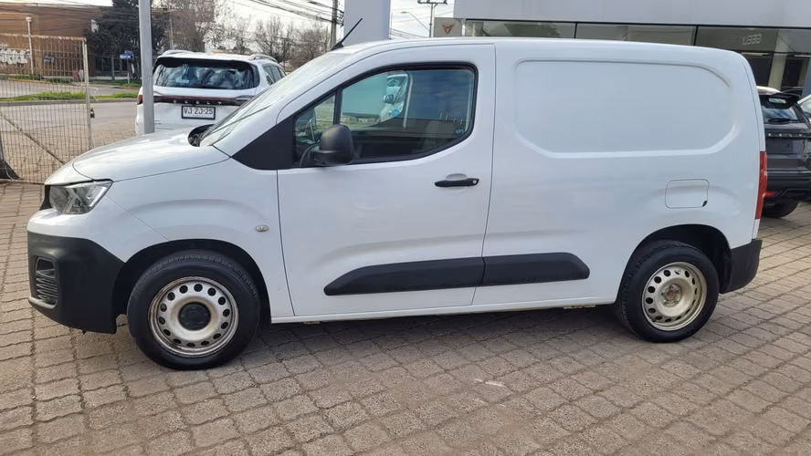 Peugeot PARTNER BLUE HDI 1.5 FULL MEC. 1.5 • 4x2 • Mecánica • 2024