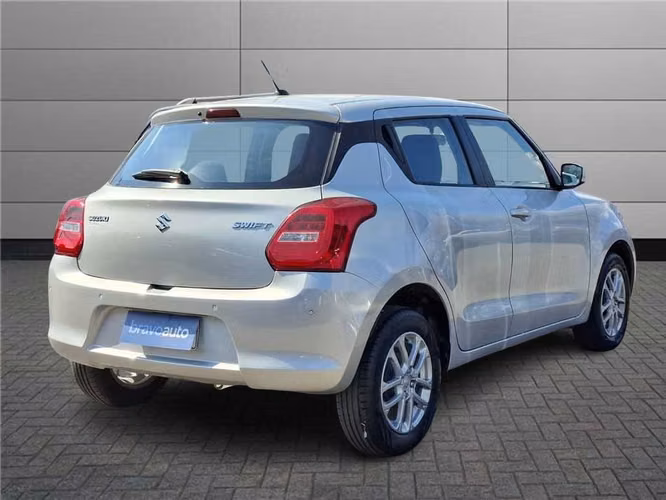 SUZUKI SWIFT 2024 - Imagen 4