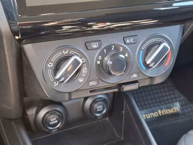 SUZUKI SWIFT 2024 - Imagen 18
