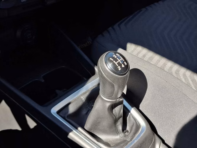 SUZUKI SWIFT 2024 - Imagen 19