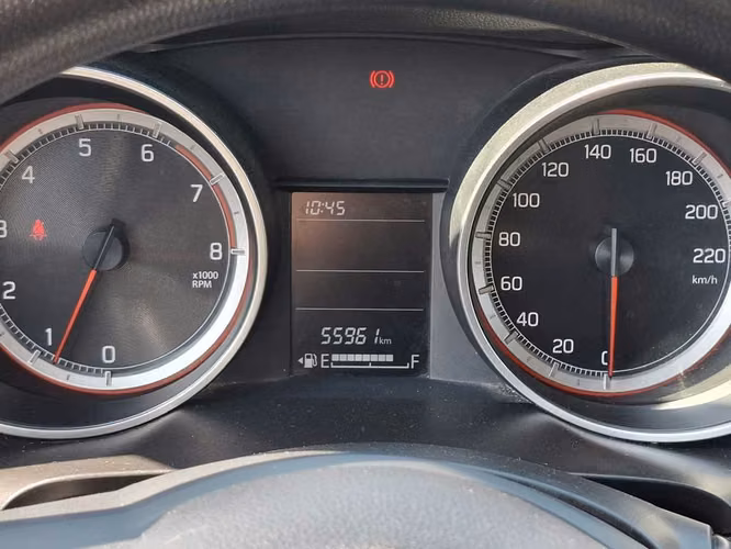 SUZUKI SWIFT 2024 - Imagen 11