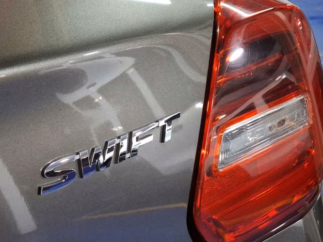 SUZUKI SWIFT 2024 - Imagen 9