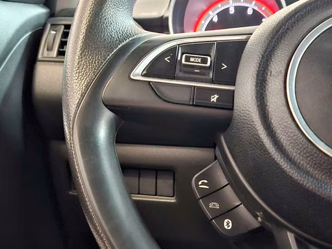 SUZUKI SWIFT 2024 - Imagen 17