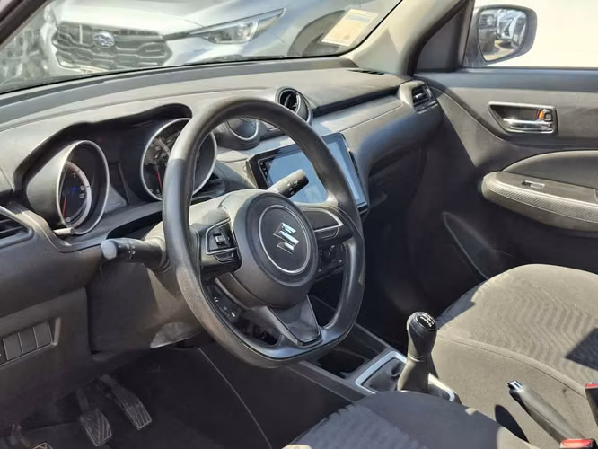 SUZUKI SWIFT 2024 - Imagen 13